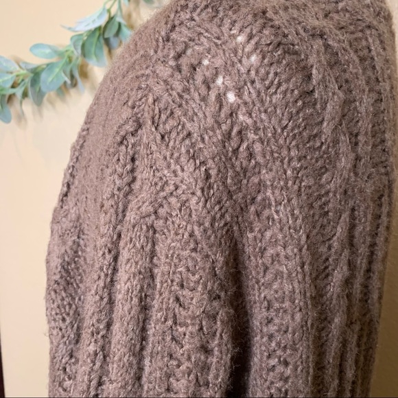 Hollister ~ Brown Open Front Sweater Knit Cardigan Size Medium - Picture 4 of 6